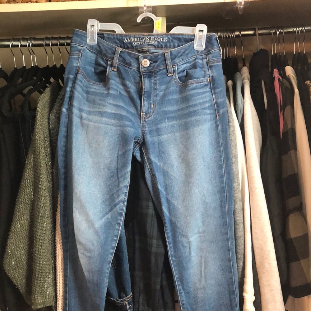 AE Light wash blue jean jeggings